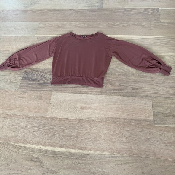 Express Mauve Relaxed Crew Neck Top Size Medium - Picture 2 of 8